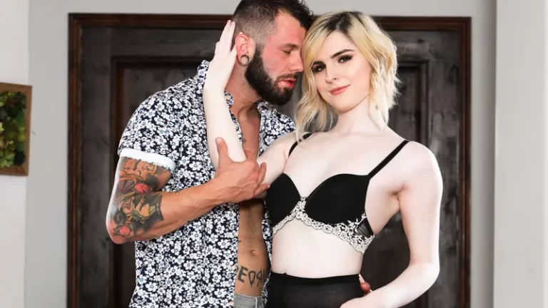 Esperienza con una ragazza transessuale – Jean Hollywood, Johnny Hill